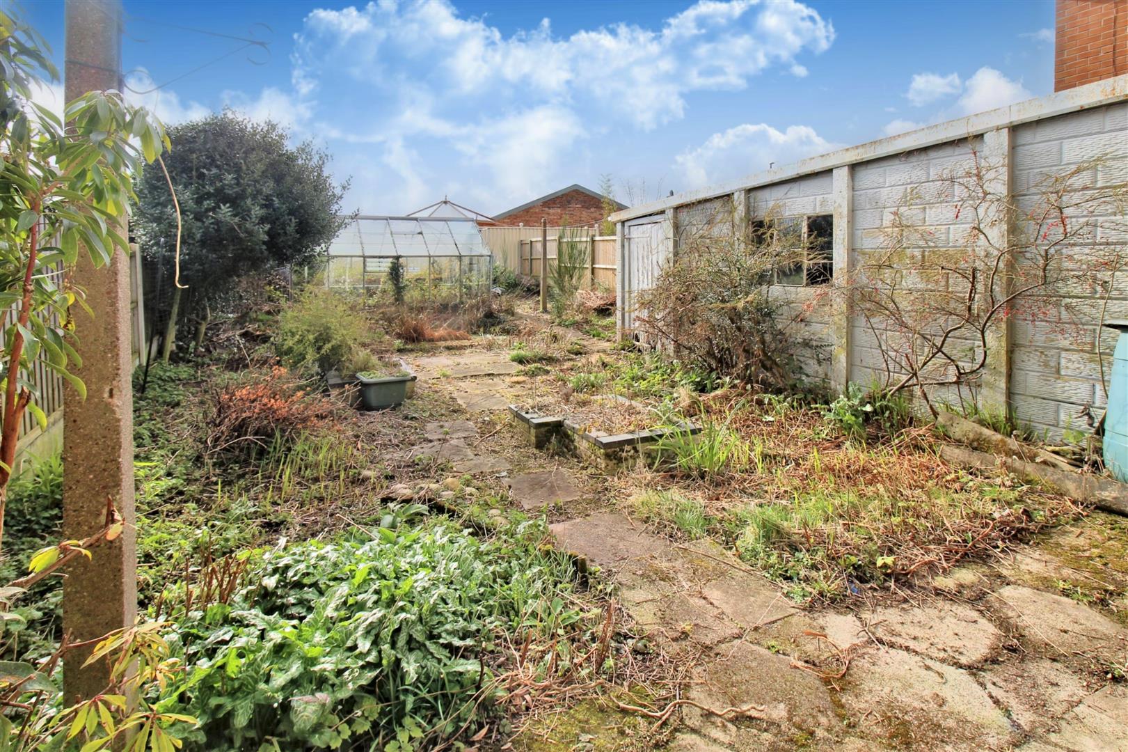 Field Avenue, Baddeley Green, Stoke-On-Trent